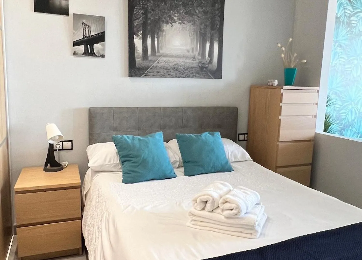 Espectacular Apartamento Junto Al Mar, Con Piscina En Malaga Spain