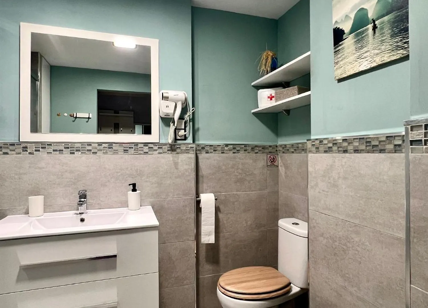 Espectacular Apartamento Junto Al Mar, Con Piscina En Málaga 0*,