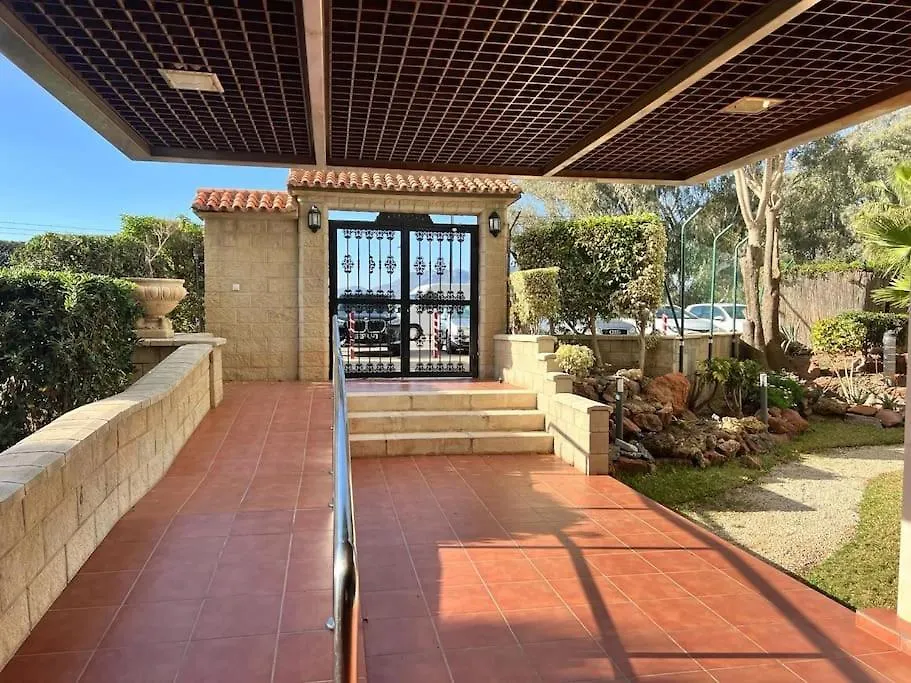 Espectacular Apartamento Junto Al Mar, Con Piscina En Málaga Lägenhet